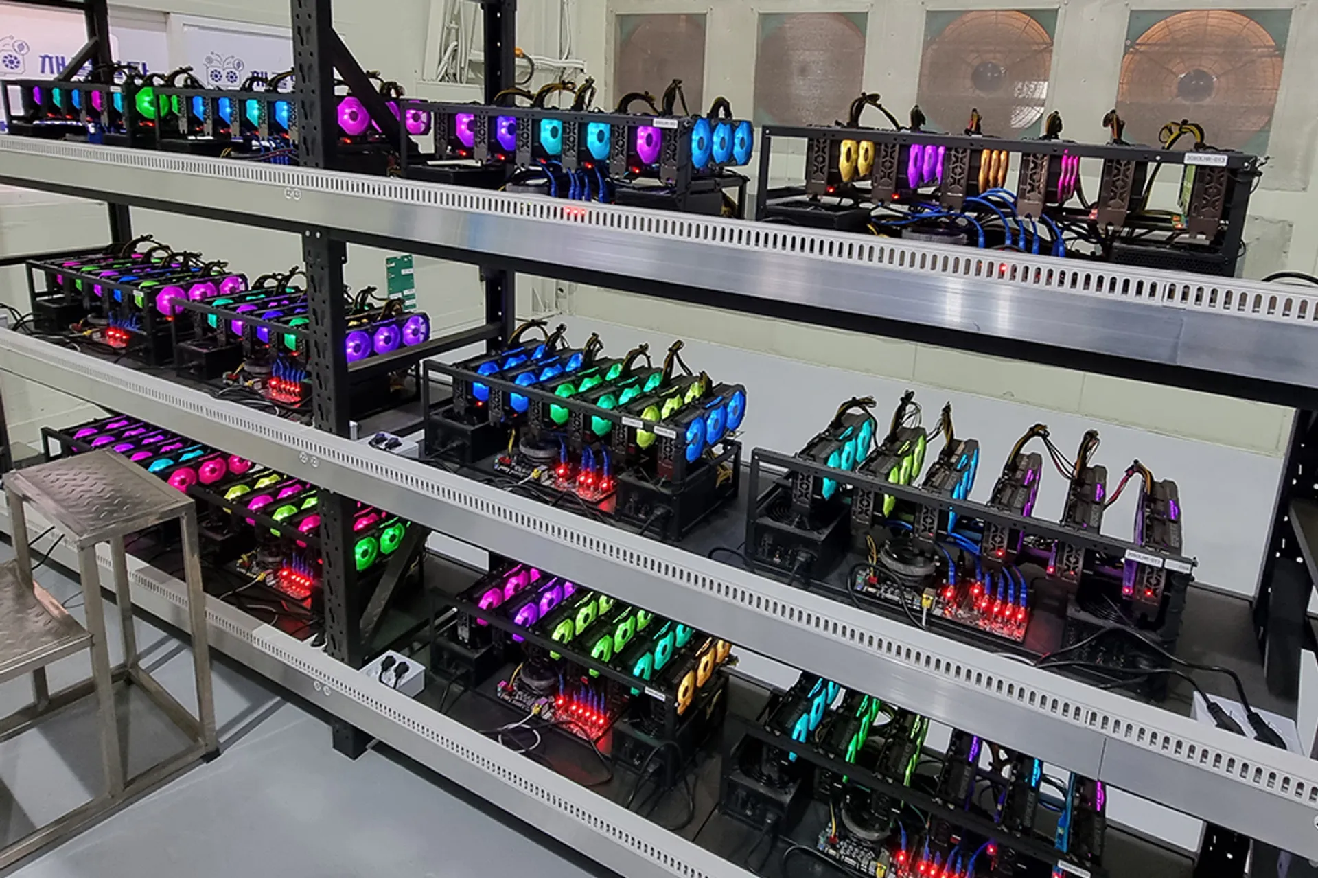 대규모 GPU 랙 현장